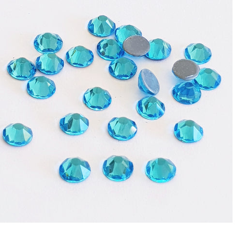 AAA+ Glitz It HOTFIX Flatback Crystals : Aquamarine