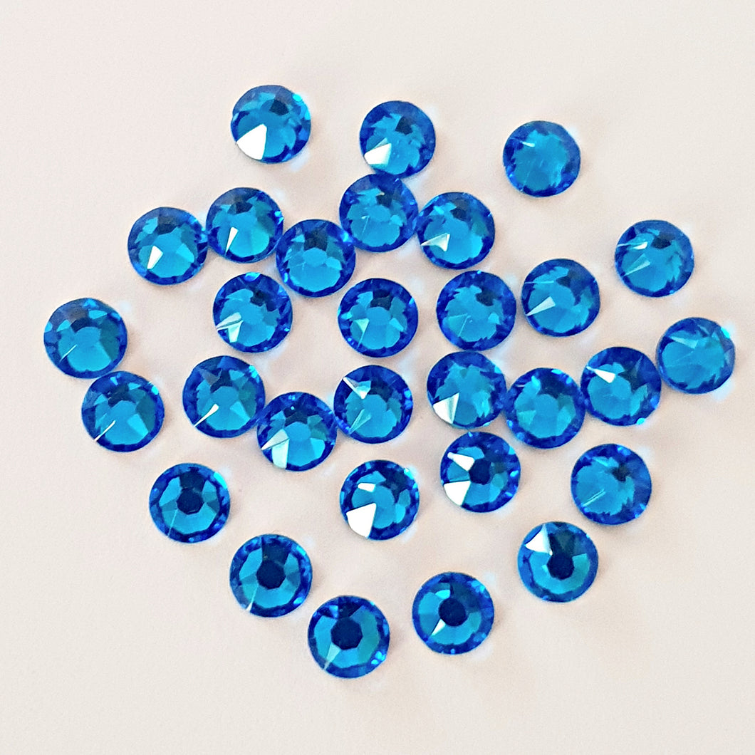 AAA+ Glitz It HOTFIX Flatback Crystals : Capri Blue